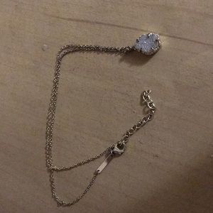 Kendra Scott necklace